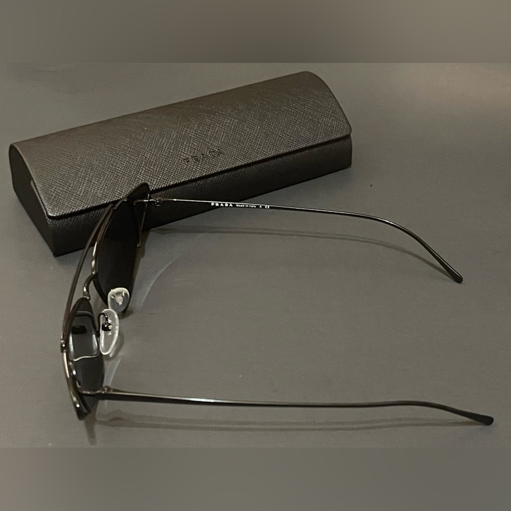 PRADA SPORT WOMEN’S CAT EYE SUNGLASSES SPR 63U (1AB-5SO) BLACK NWOT - Picture 2 of 5